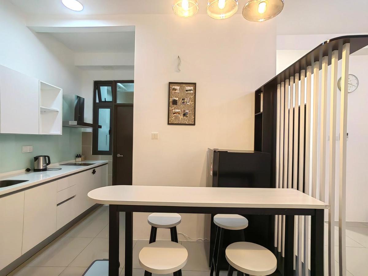 8Scape Residences Batman Vs Ironman@Lsy Home & Leisure Johor Bahru Ngoại thất bức ảnh